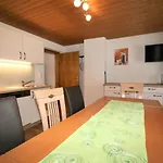 Unterfloeber-1 By Interhome 아파트 *